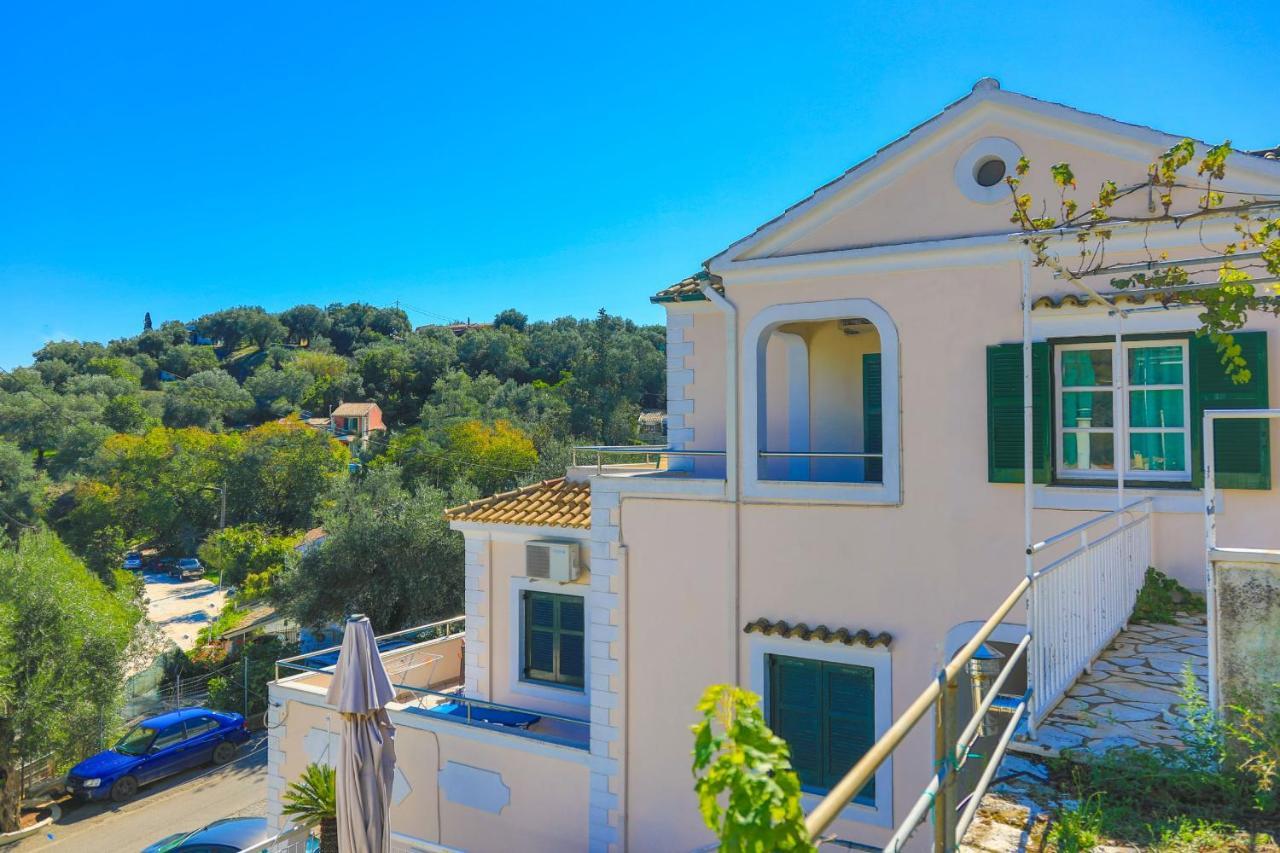 Theophilos Dio Agios Stefanos  Buitenkant foto