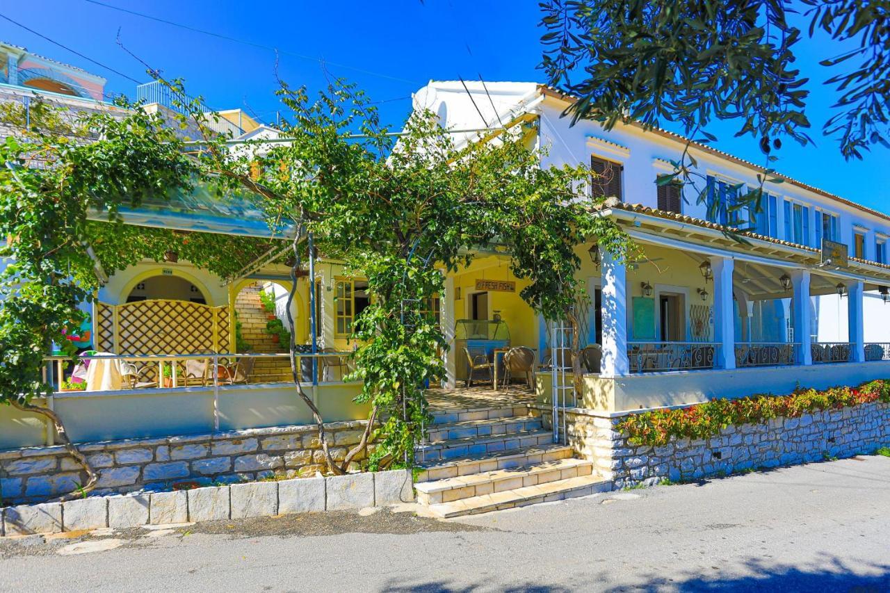 Theophilos Dio Agios Stefanos  Buitenkant foto